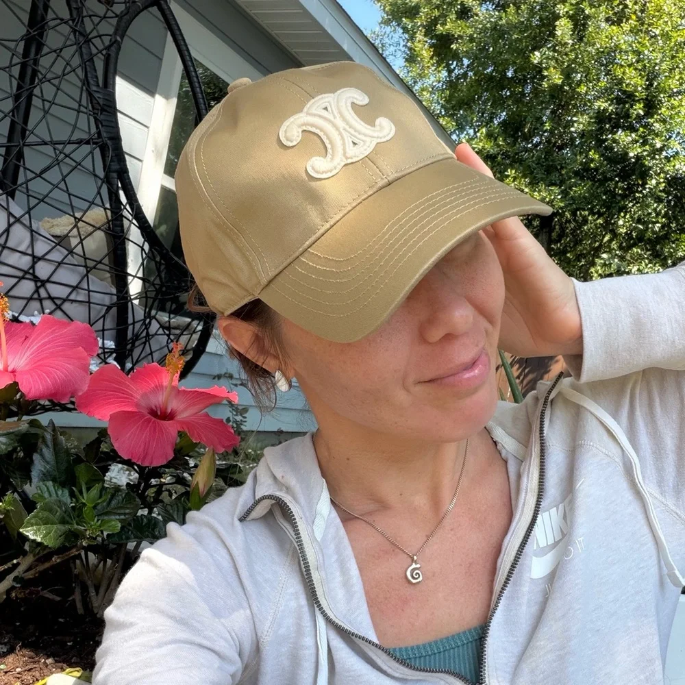 •💛Beautiful Trend Hat • Beauty Hat Y Tan Monogram Sun Hat size💛